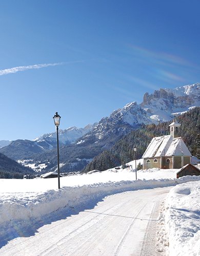 - 4 Garnì Mazzin di Fassa